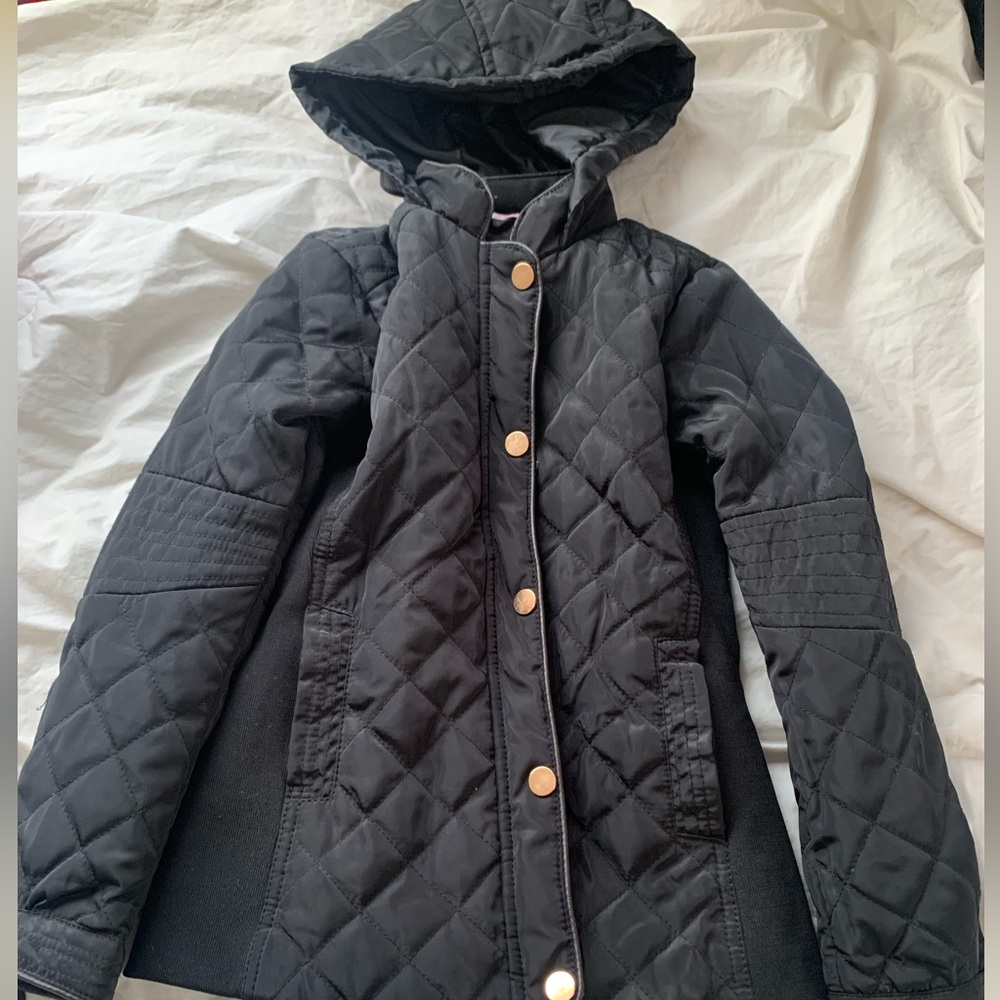 Puffer jacket in size small in kids